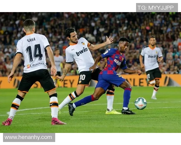 明星与足球明星的交锋与互动如何影响他们的公众形象与职业生涯